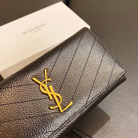 Billetera de cuero, YSL. N°67