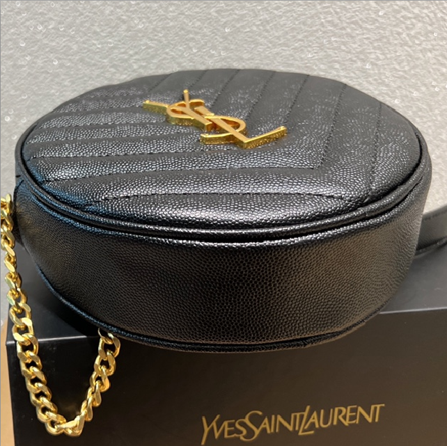 Bolso Round Crossbody, YSL. N°117