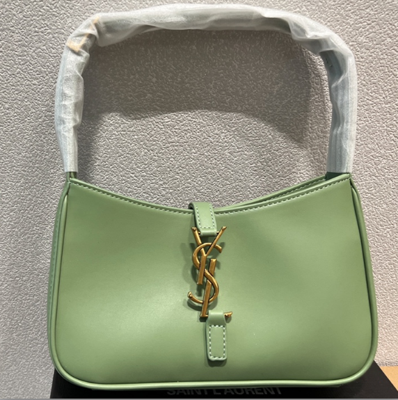 Bolso Hobo, YSL. N°118