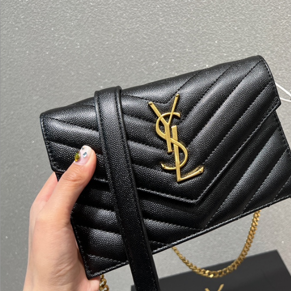 Bolso Woc de YSL. N°122