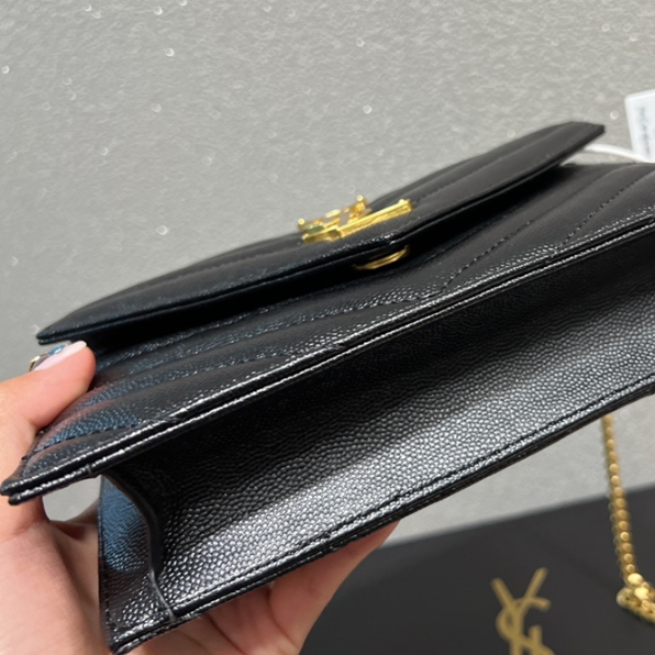 Bolso Woc de YSL. N°122