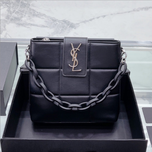 Bolso Crossbody de YSL. N°170