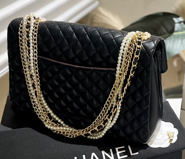 Bolso Westminster de Chanel.  N°193