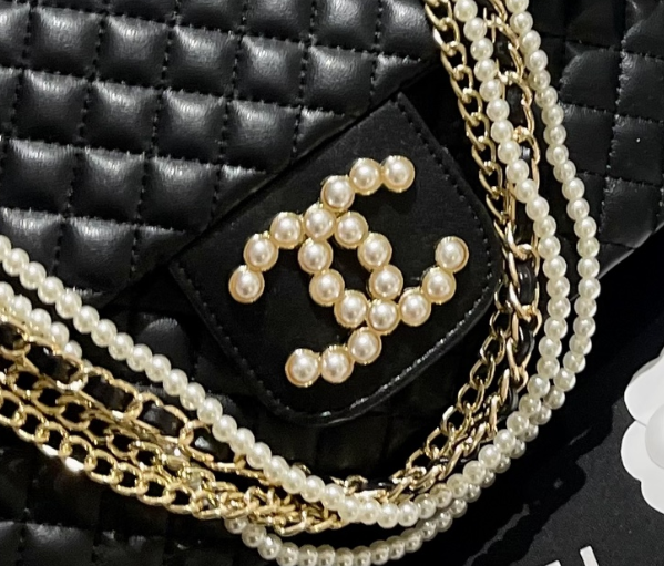 Bolso Westminster de Chanel.  N°193