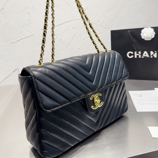 Bolso Chevron de Chanel. N° 237