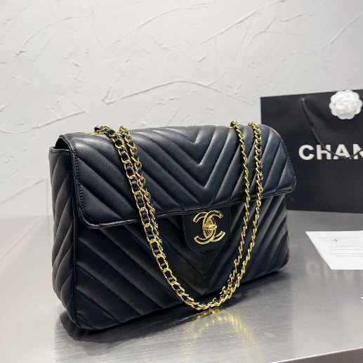 Bolso Chevron de Chanel. N° 237